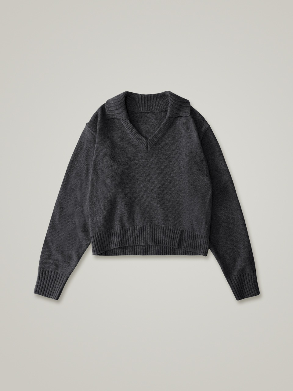 comos 986 v-neck collar wool crop knit (melange charcoal)